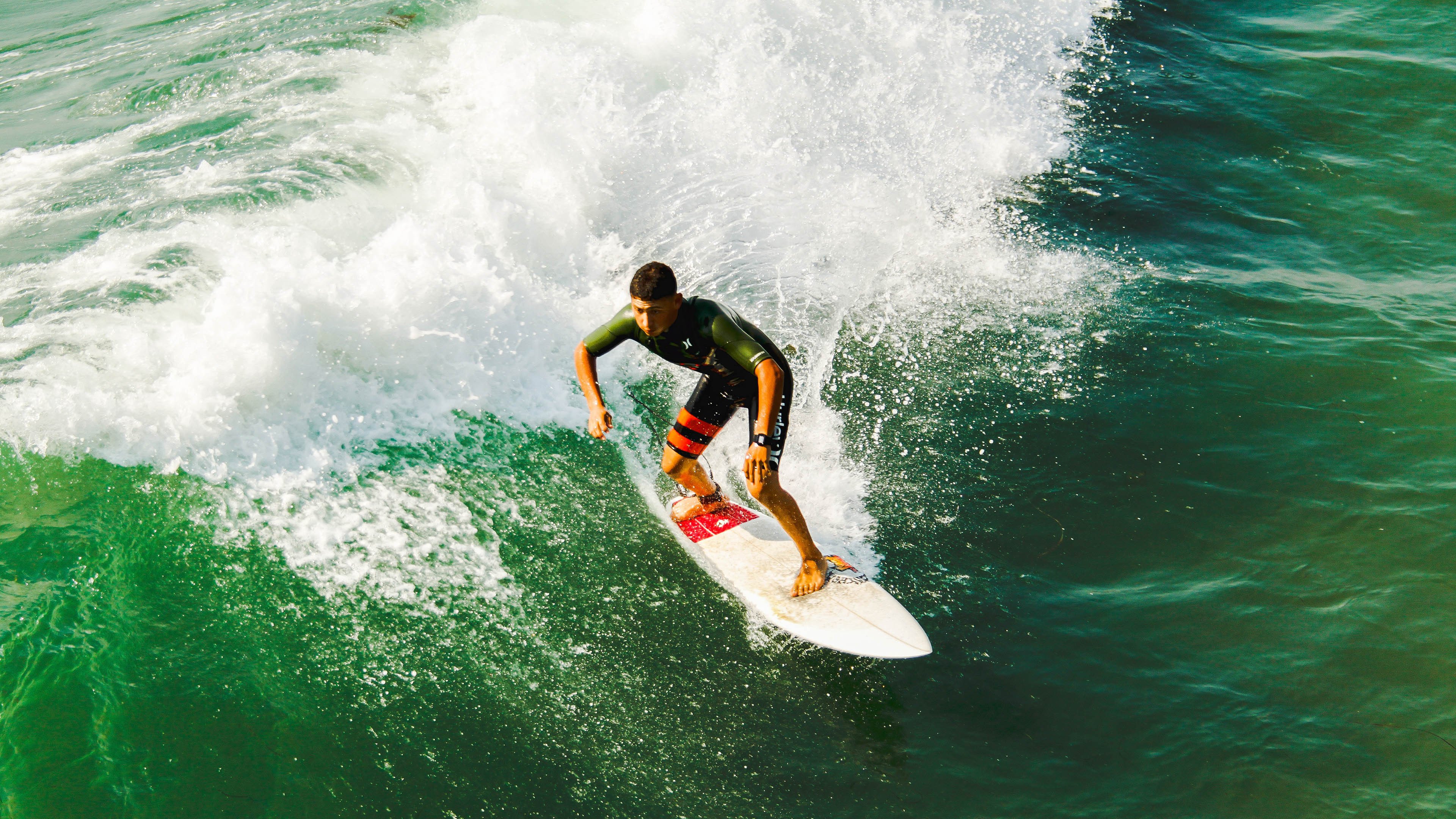 开云在线直播-从蒙特卡洛逆转到联合杯加冕，诺瓦克·德约科维奇，唯一性的缔造者